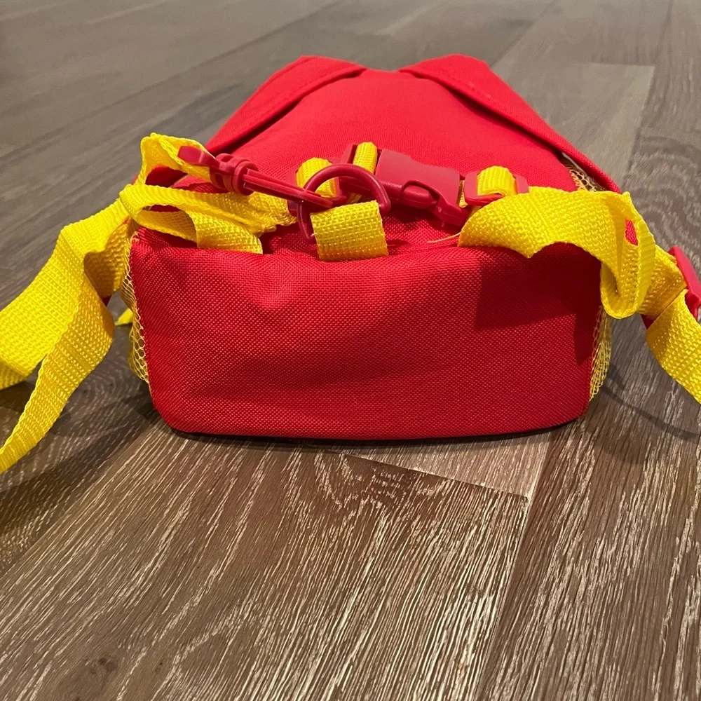 Disney Winnie The Pooh Bear Yellow Red Baby Toddler Harness Backpack